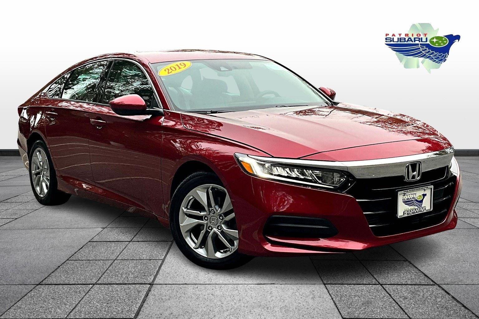 2019 Honda Accord LX's photo