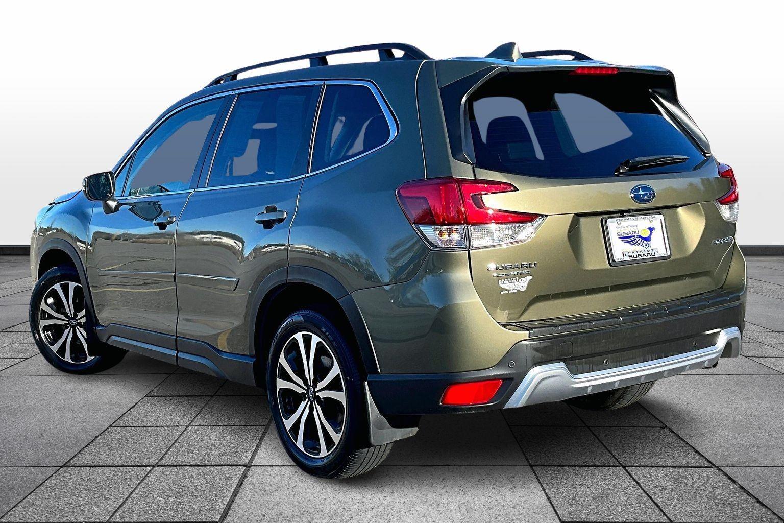 2023 Subaru Forester Limited photo 2