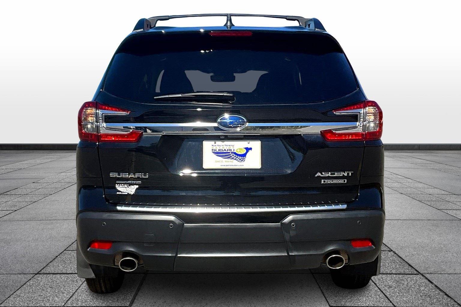 2023 Subaru Ascent Touring photo 4