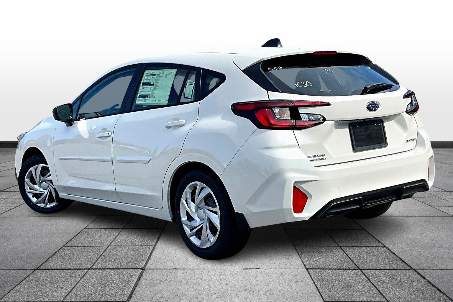 2025 Subaru Impreza Base photo 3