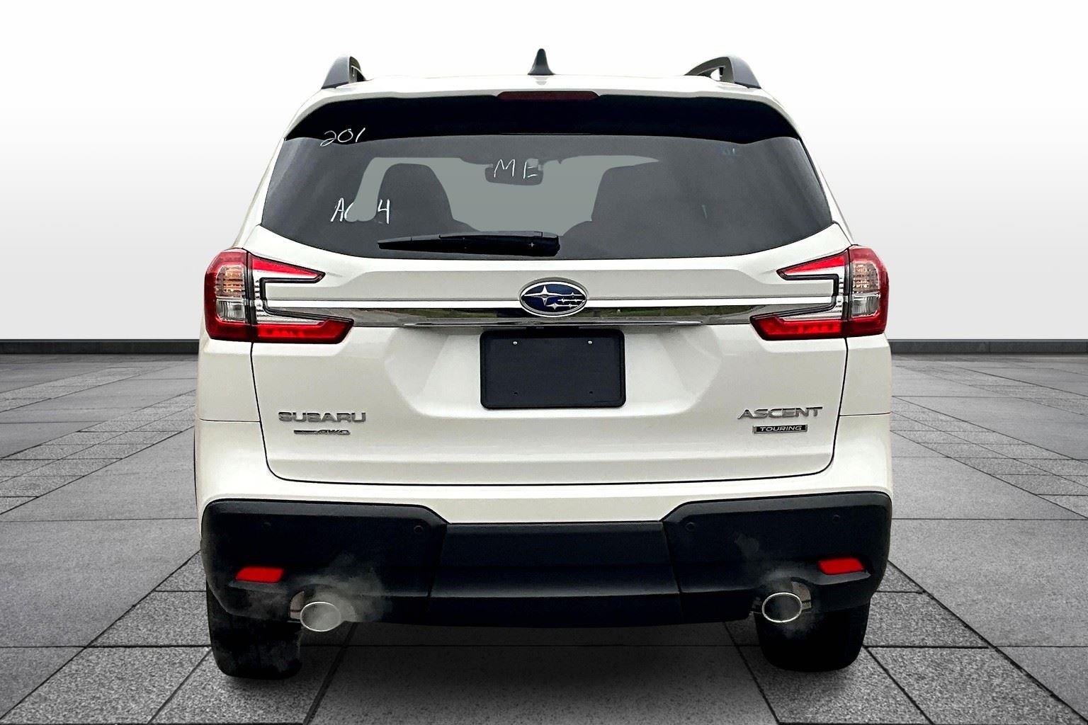 2025 Subaru Ascent Touring photo 3