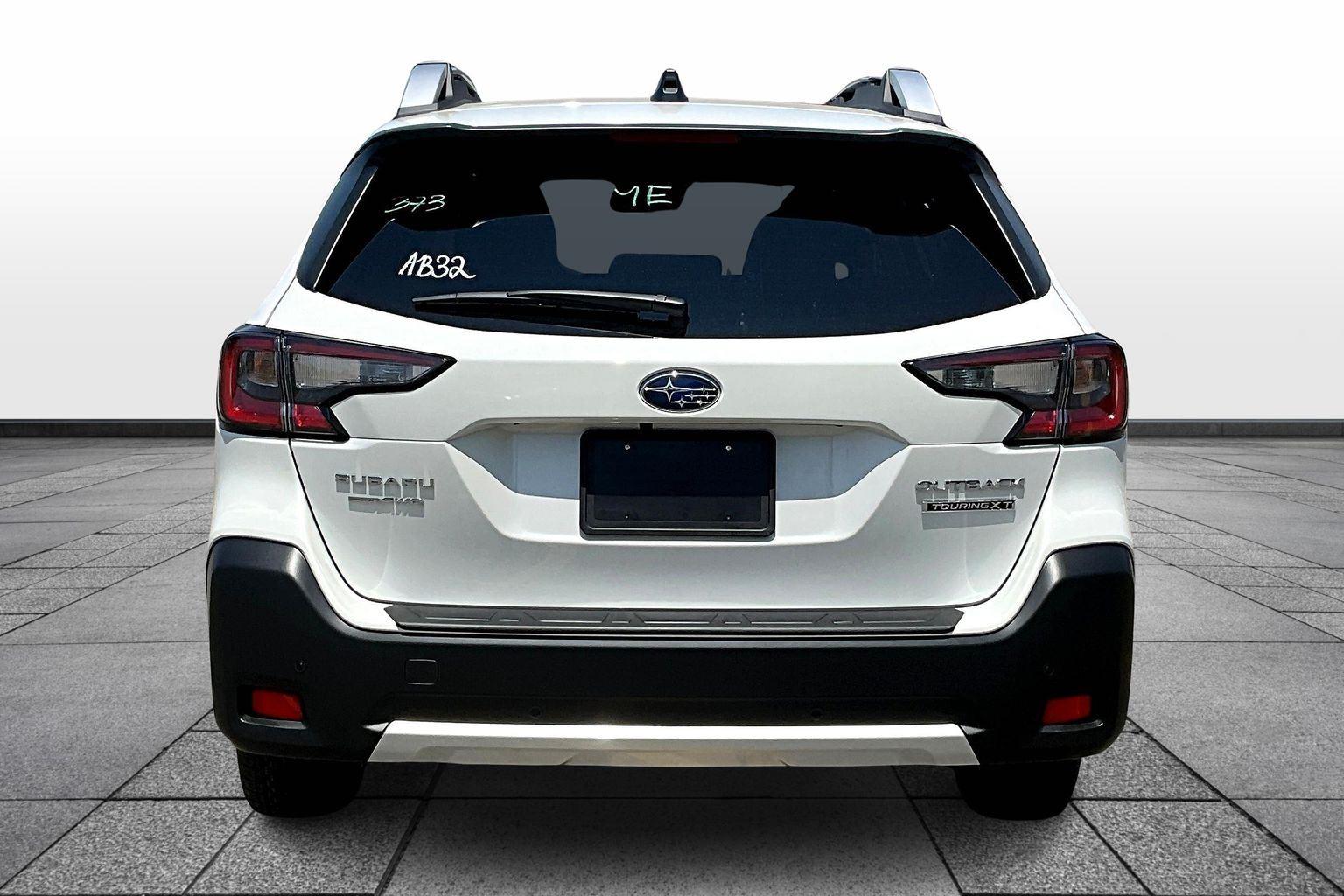 2025 Subaru Outback Touring XT photo 4
