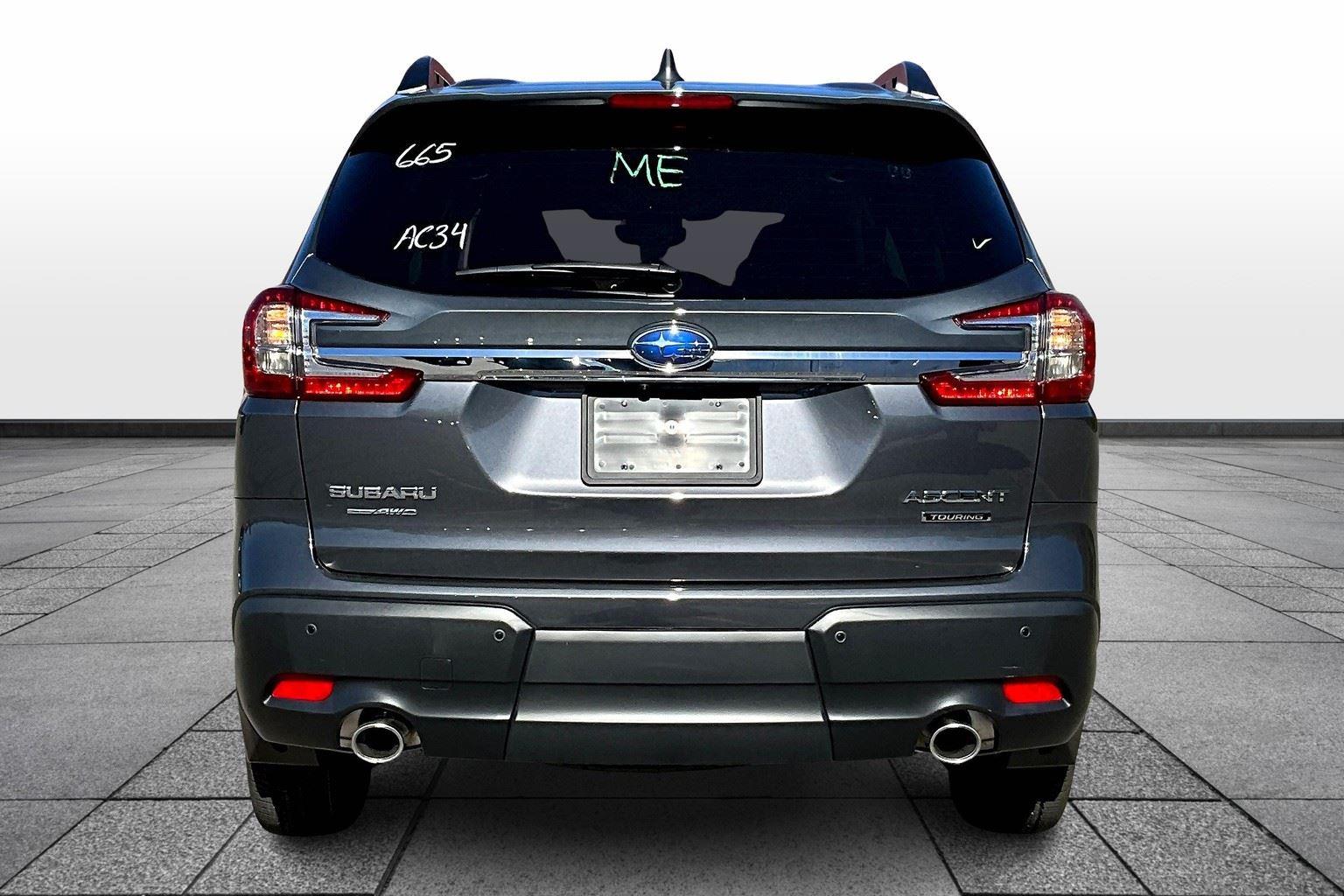 2025 Subaru Ascent Touring photo 4