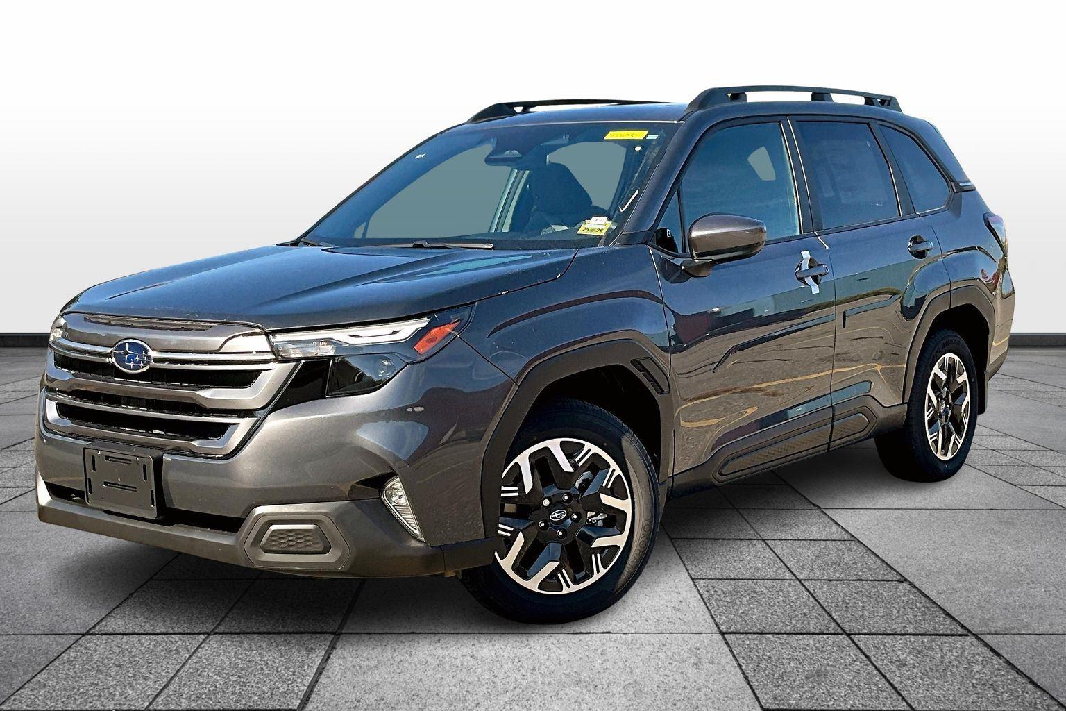 2025 Subaru Forester Premium photo 2