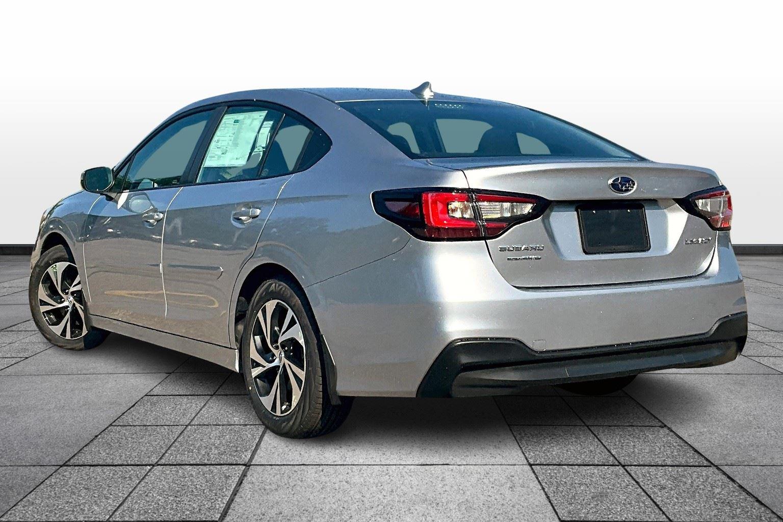 2025 Subaru Legacy Premium photo 3
