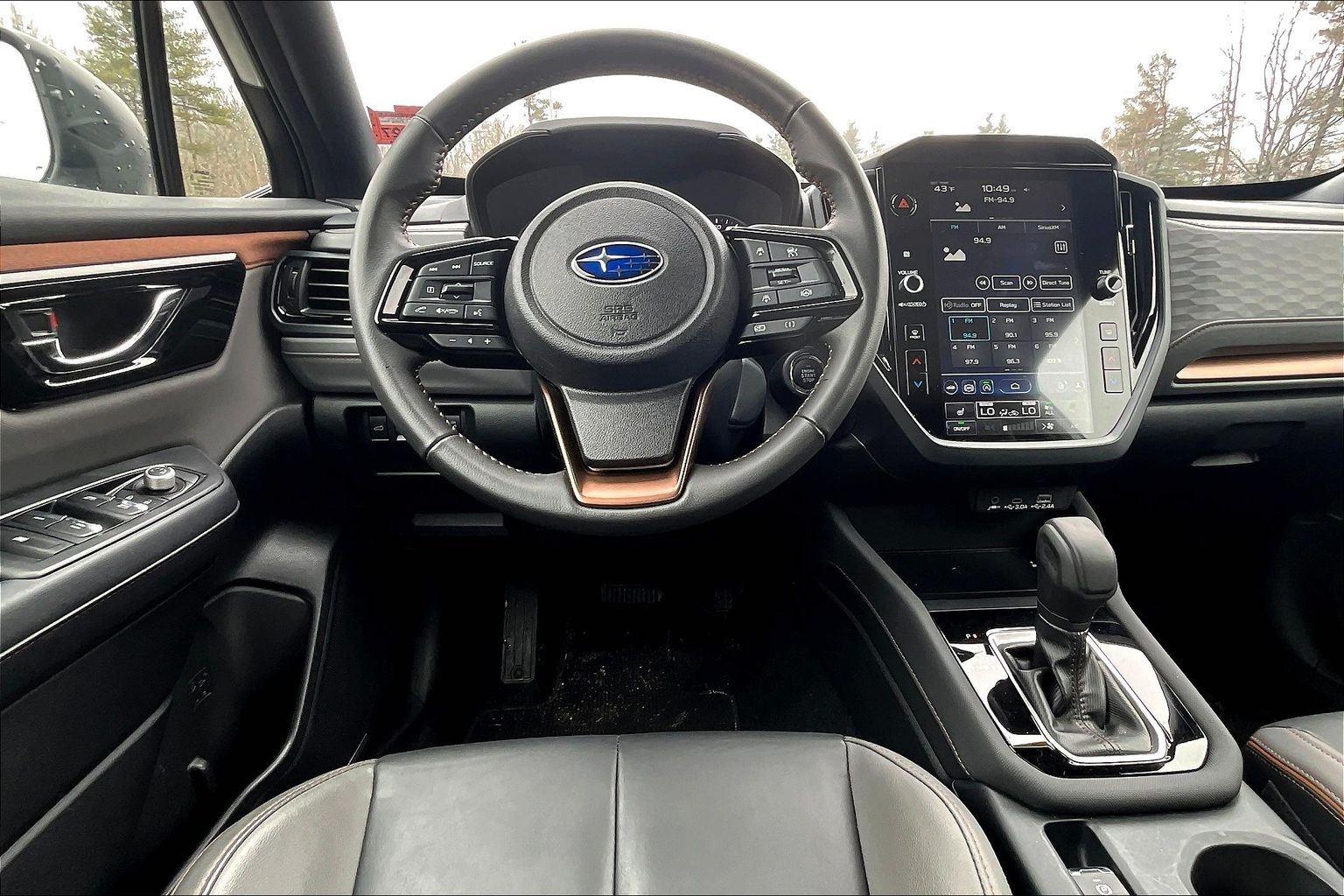 View vehicle photo 5