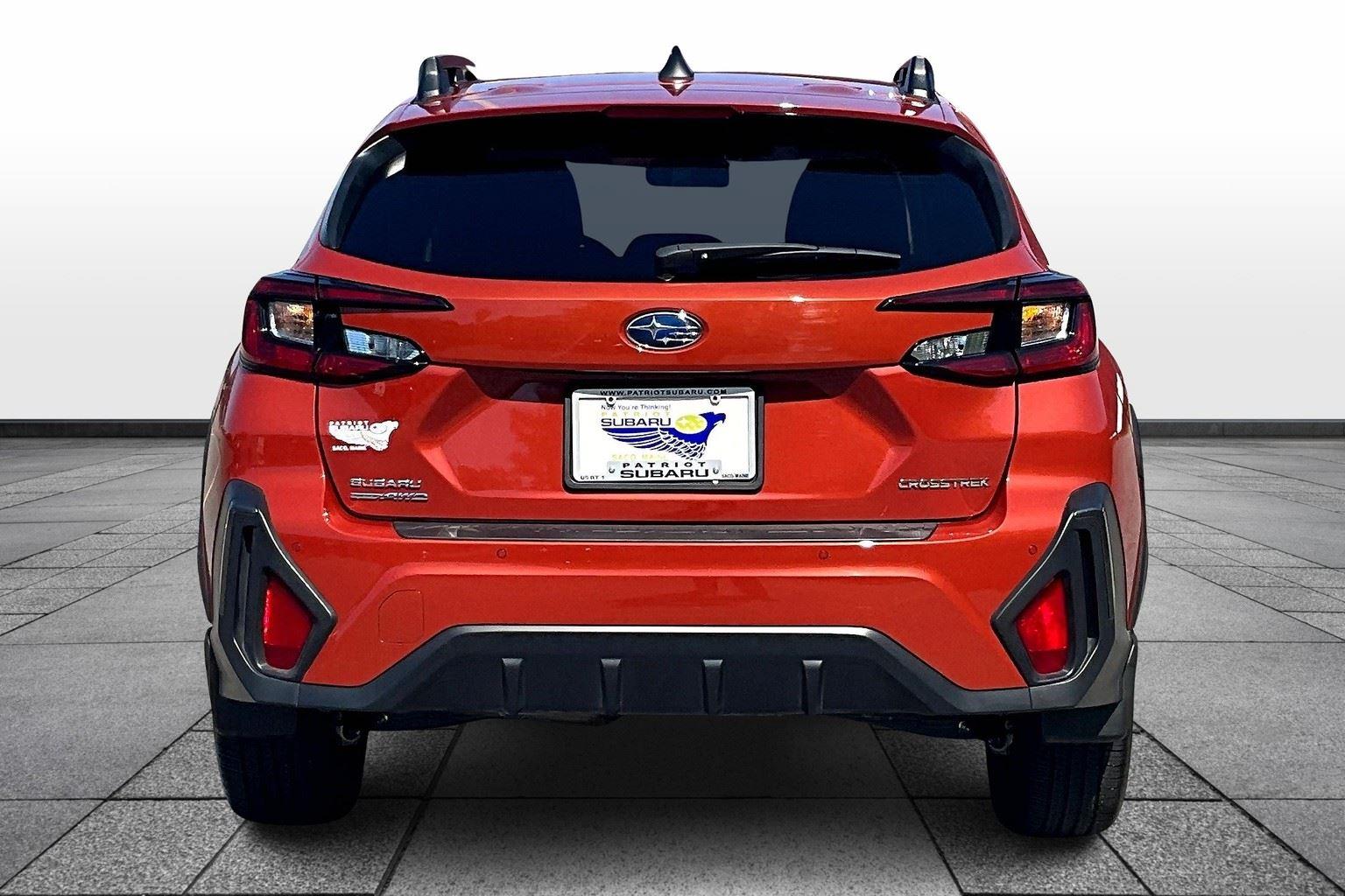 2025 Subaru Crosstrek Limited photo 2