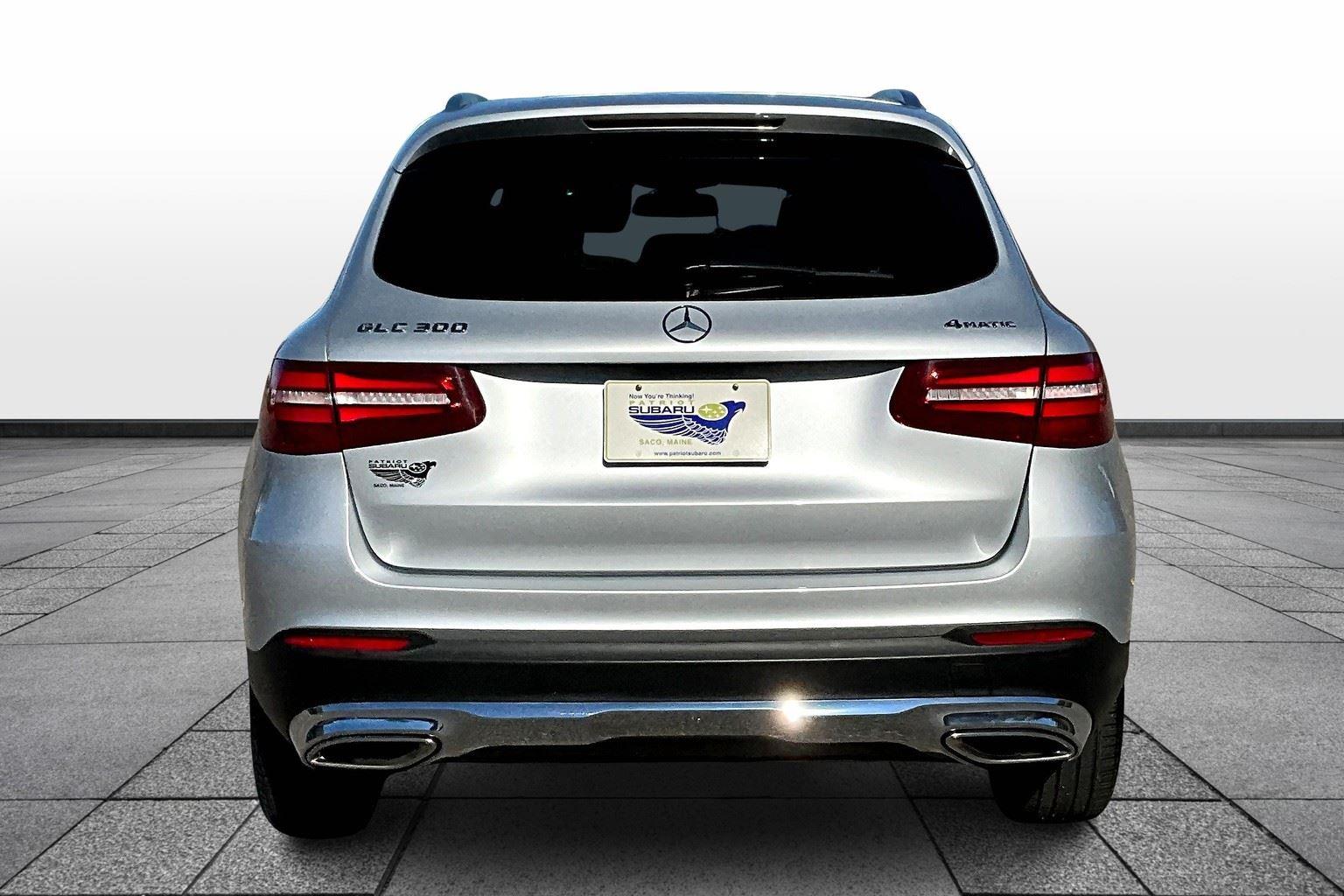 2018 Mercedes Benz GLC 300 photo 3