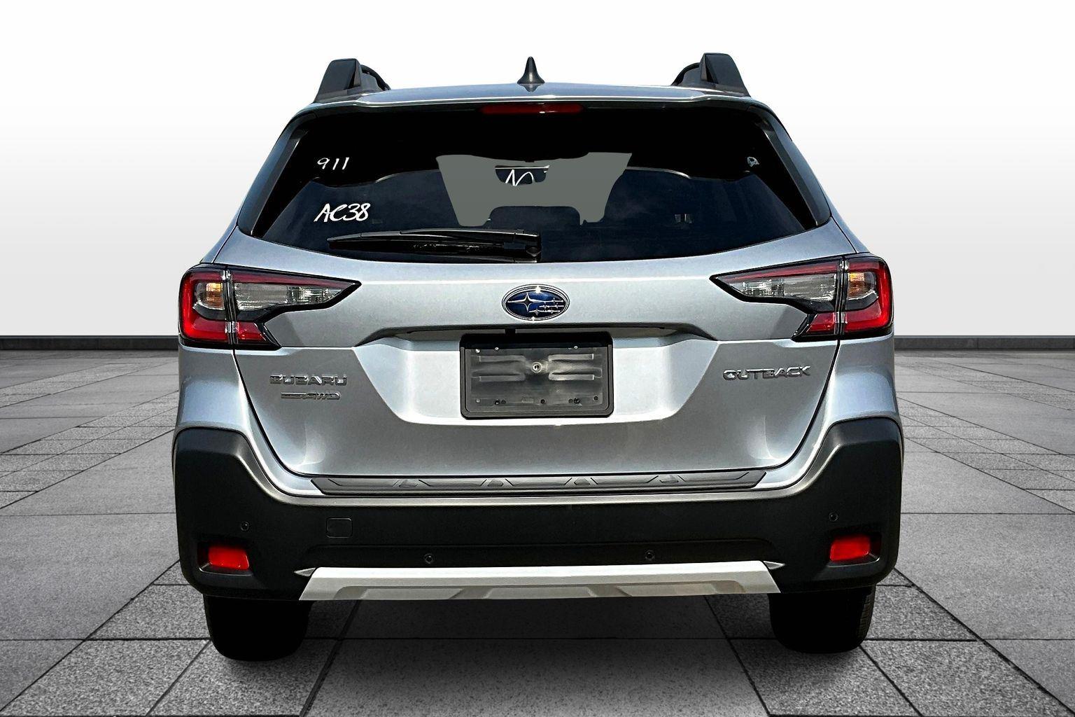 2025 Subaru Outback Limited photo 4