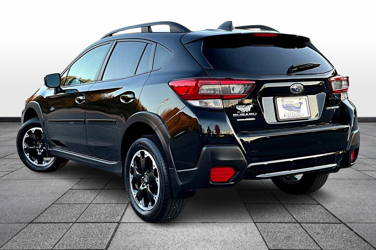 2023 Subaru Crosstrek Premium photo 2