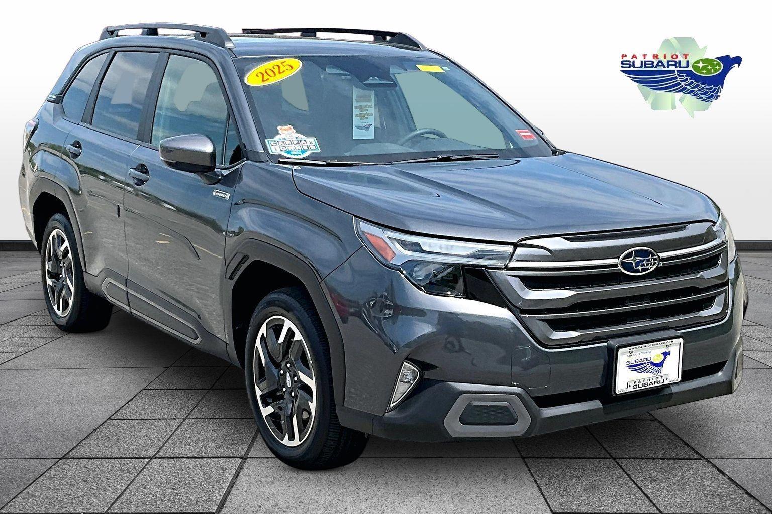 2025 Subaru Forester Limited Hybrid's photo
