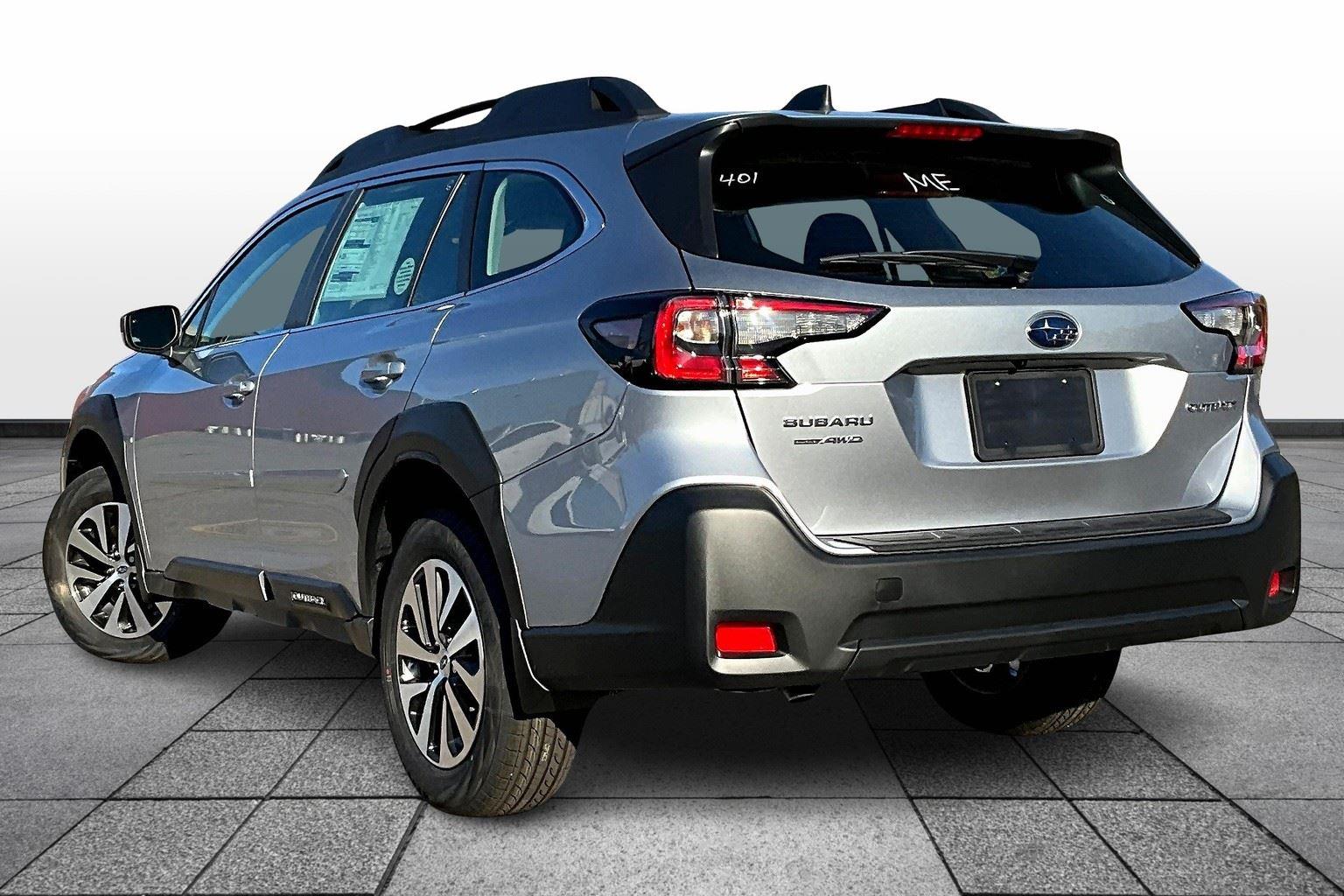 2025 Subaru Outback Base photo 2