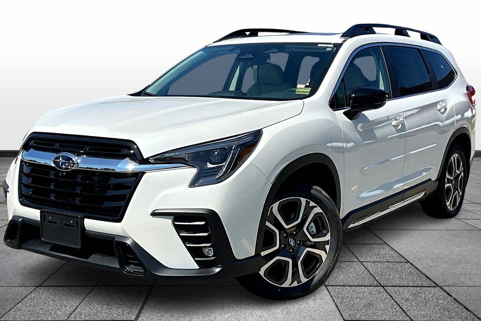 2025 Subaru Ascent Limited photo 2
