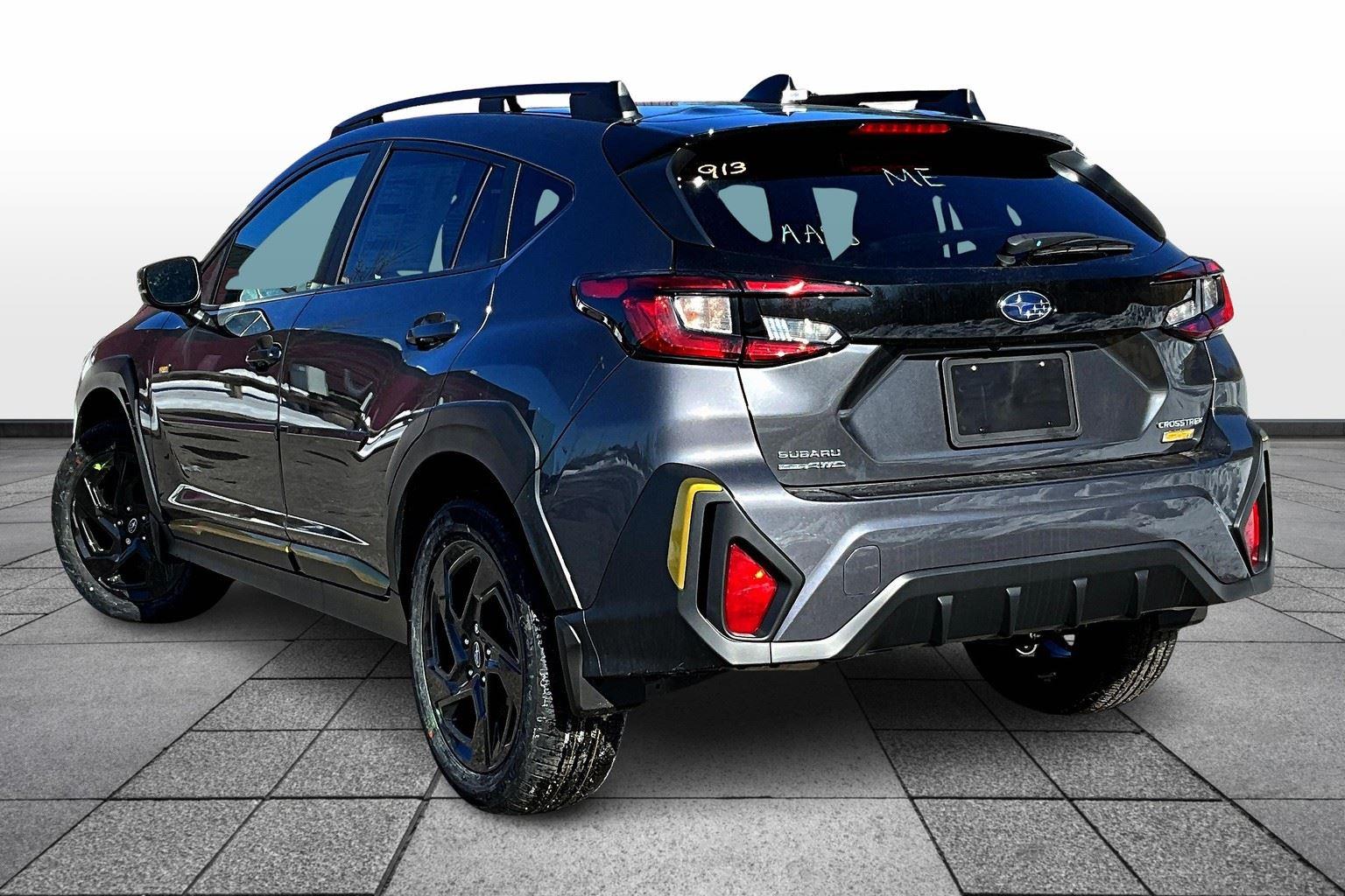 2025 Subaru Crosstrek Sport photo 3