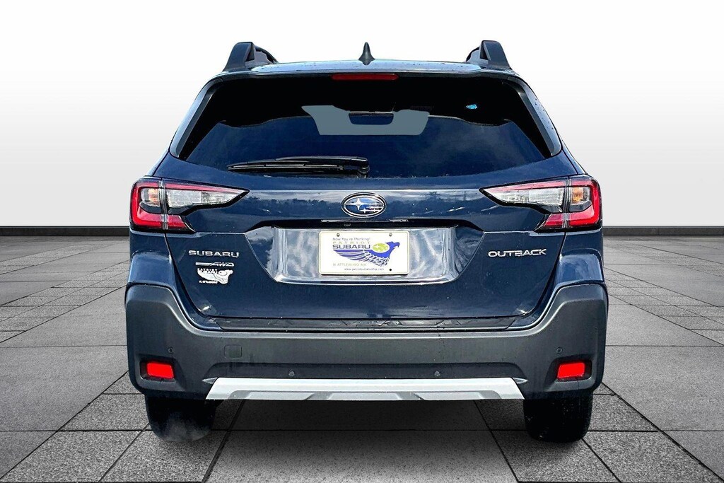 Used 2023 Subaru Outback Limited SUV