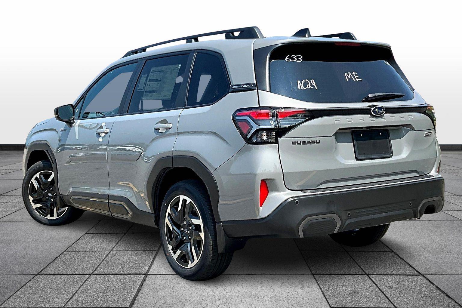 2025 Subaru Forester Limited photo 3