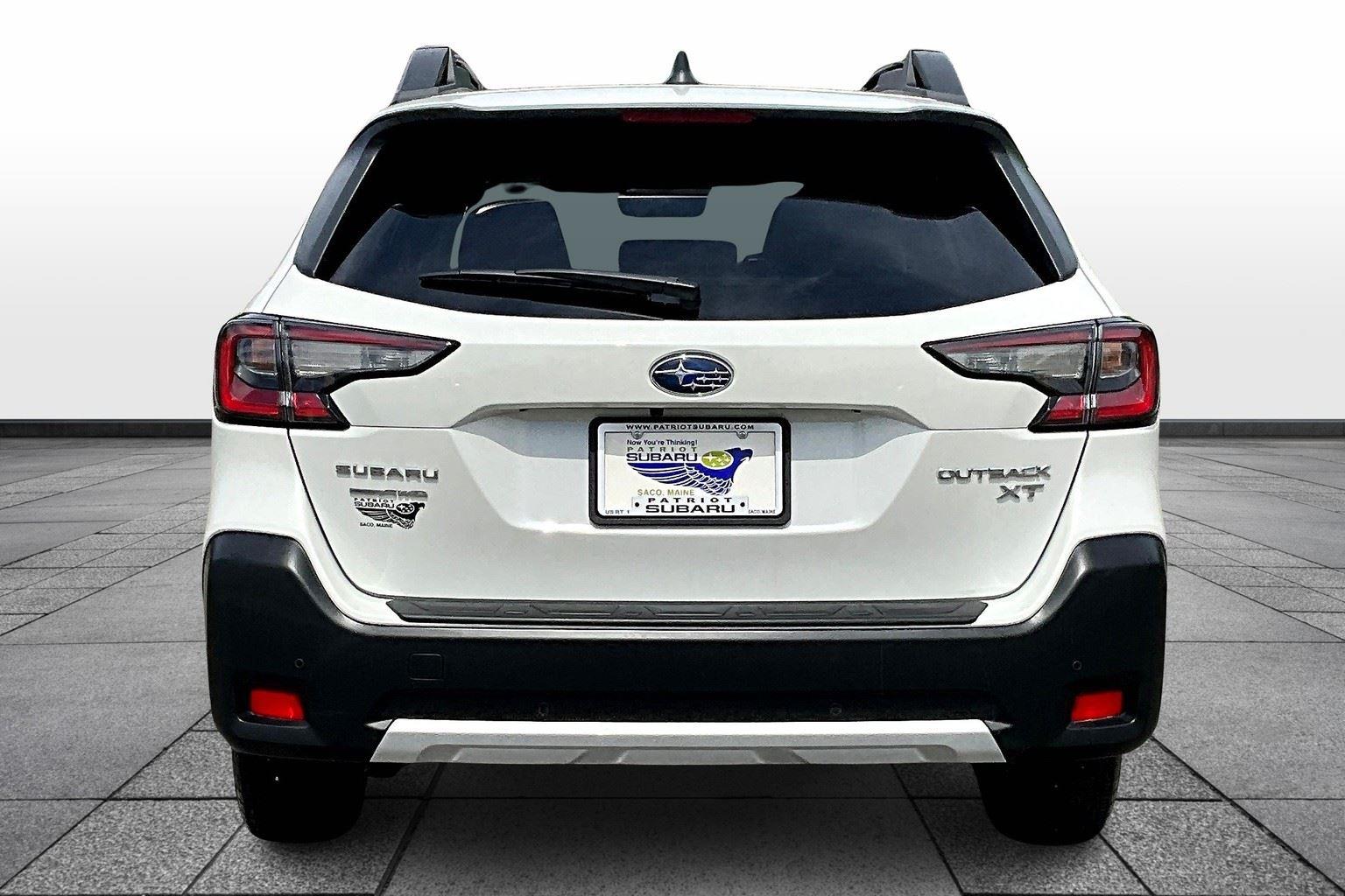 2025 Subaru Outback Limited XT photo 2