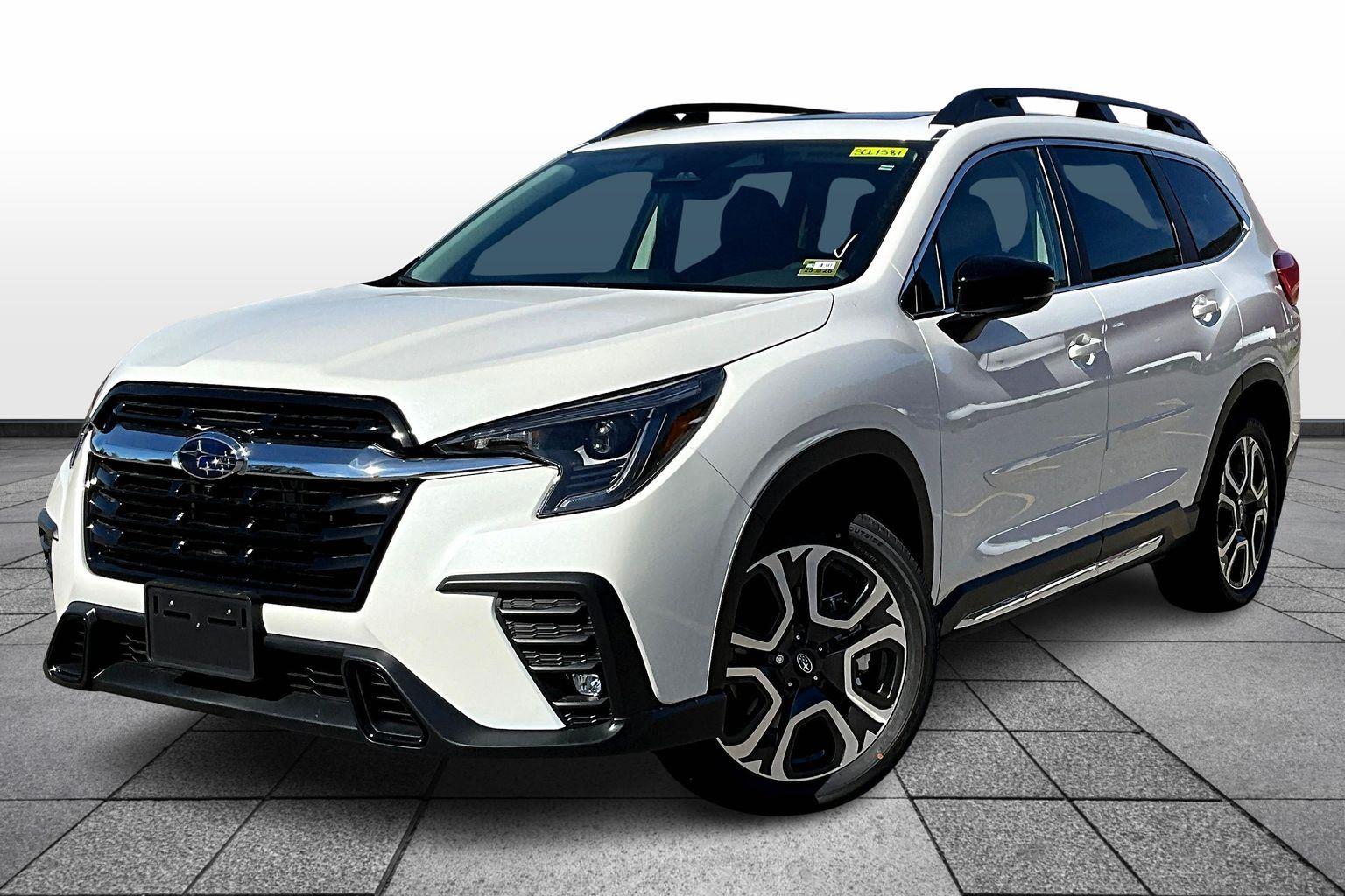 2025 Subaru Ascent Limited photo 2