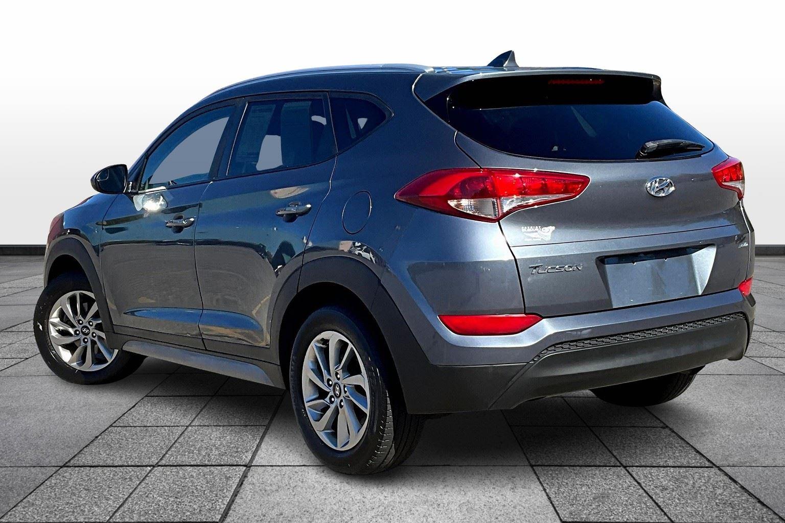 2018 Hyundai Tucson SEL photo 2