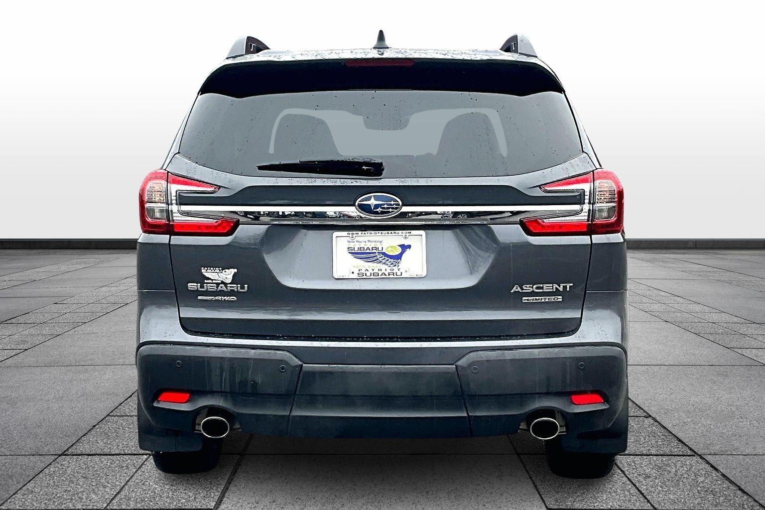 2023 Subaru Ascent Limited photo 3
