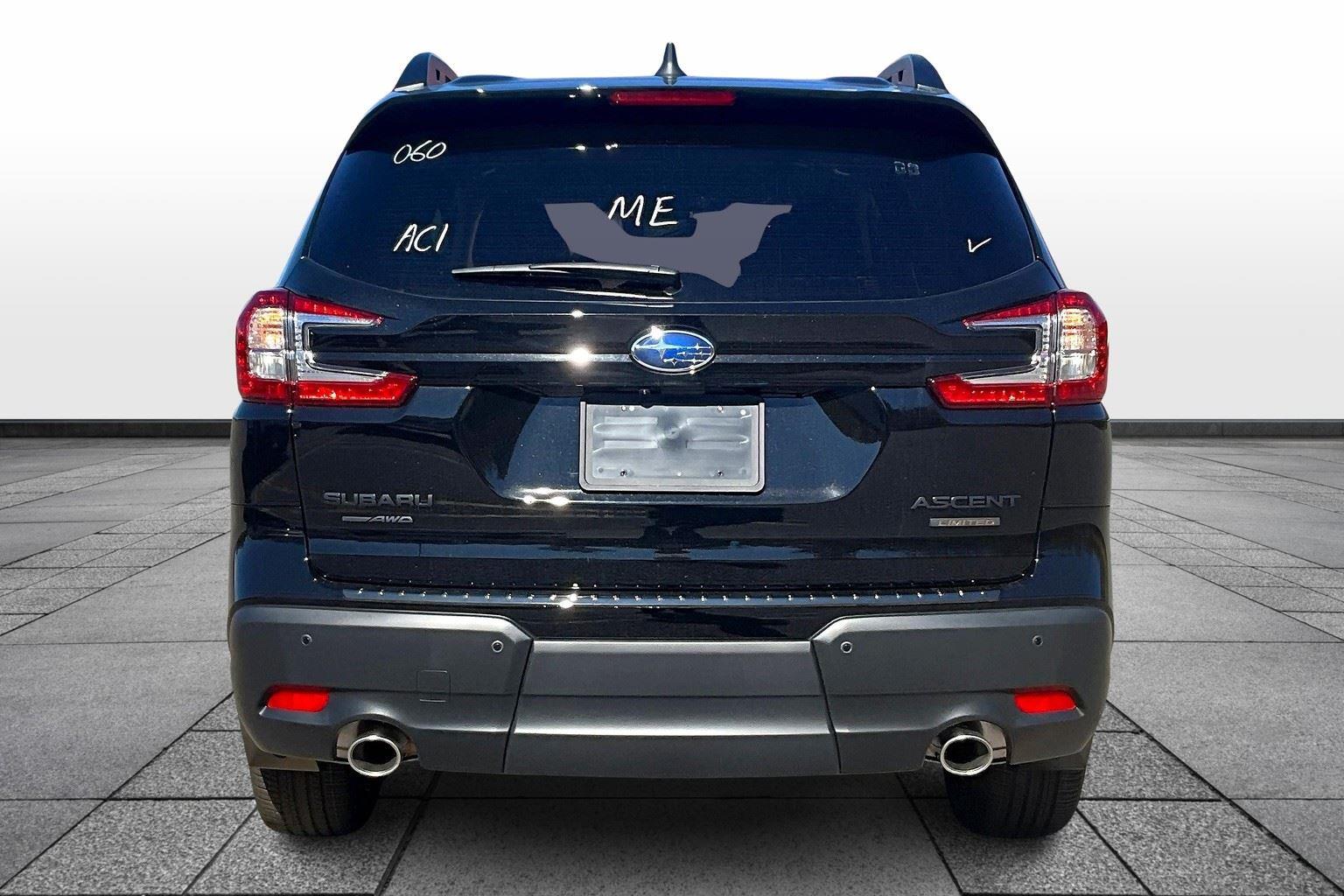 2025 Subaru Ascent Limited photo 4