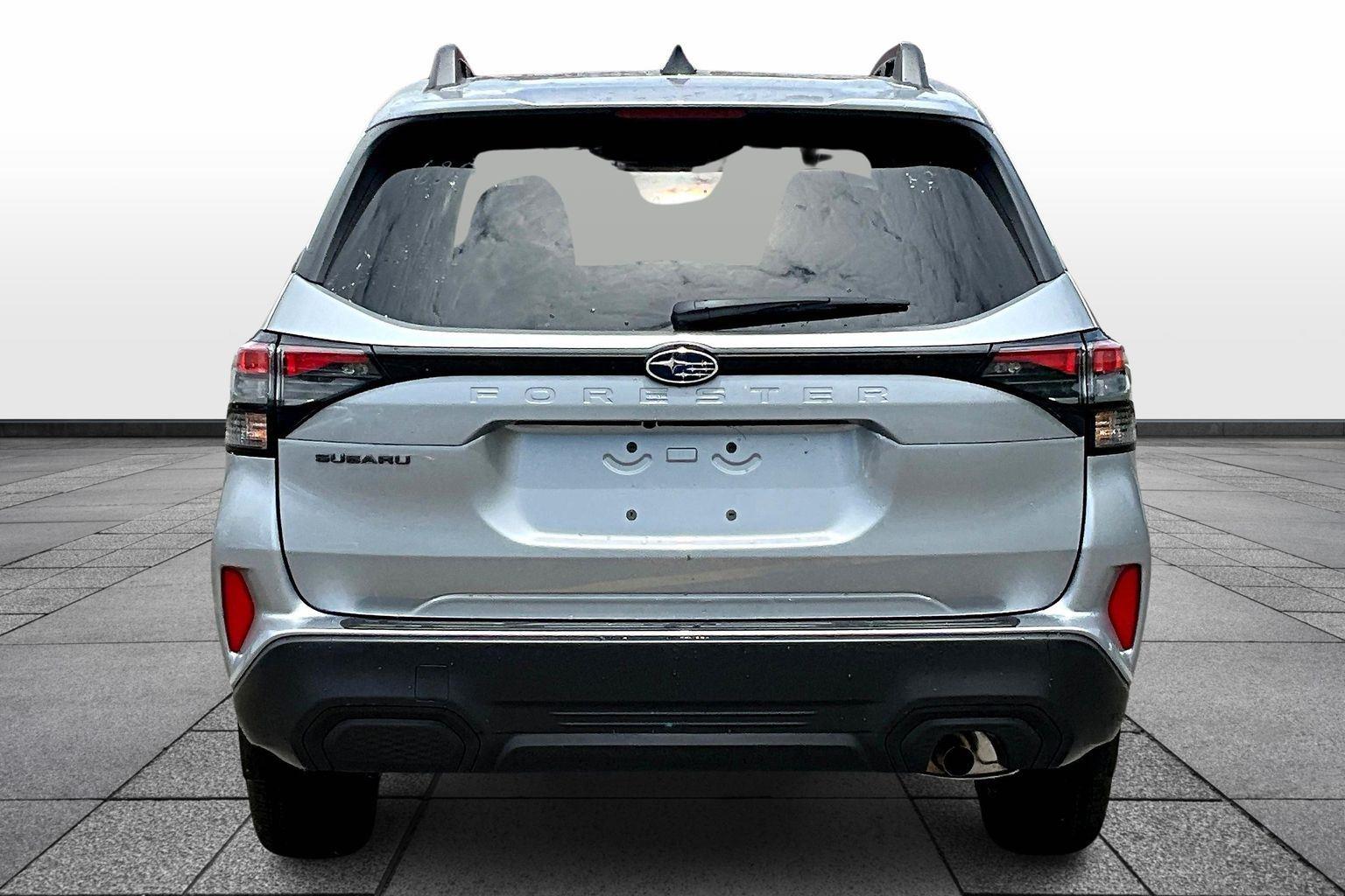 2025 Subaru Forester Premium Base photo 4