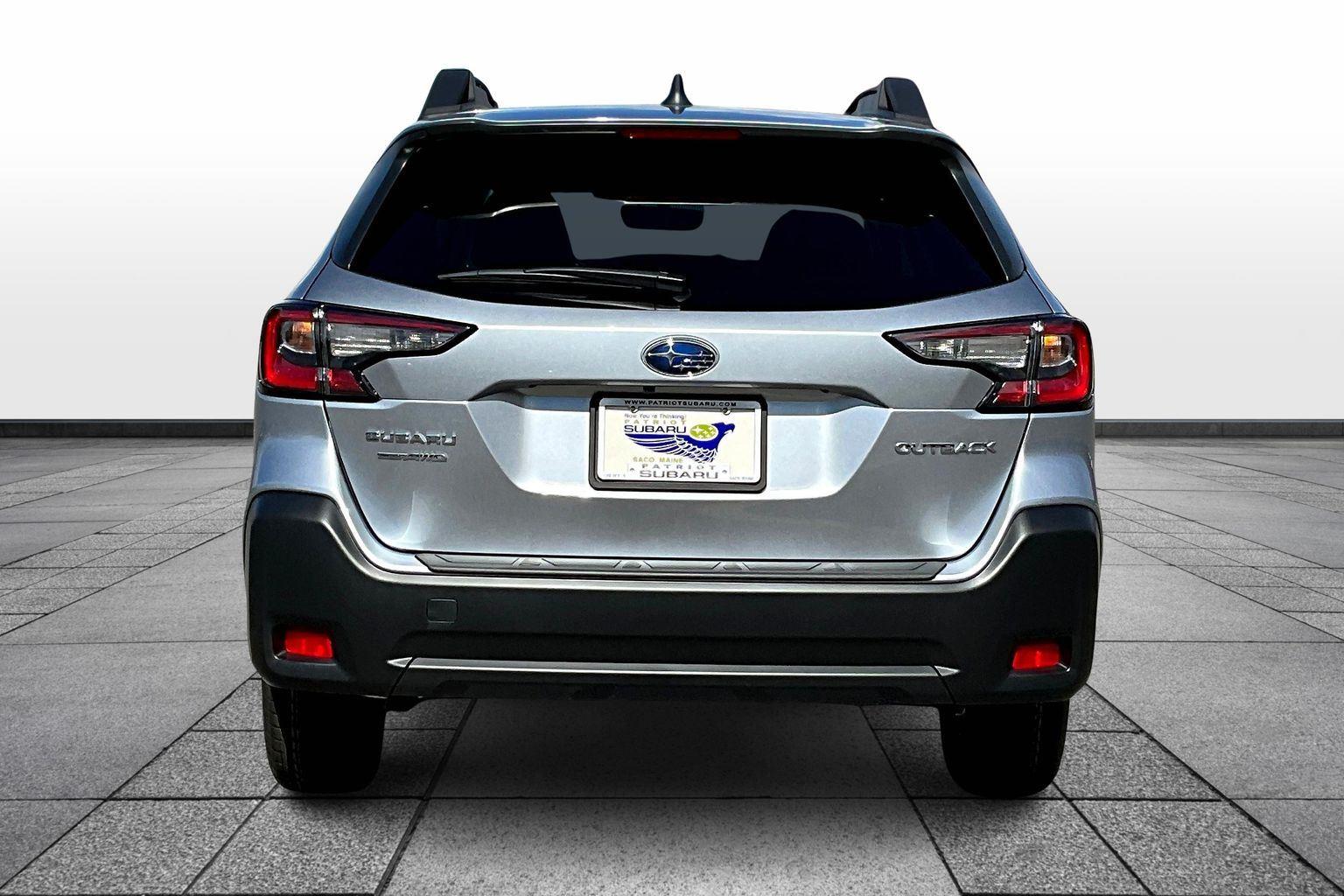 2025 Subaru Outback Premium photo 3