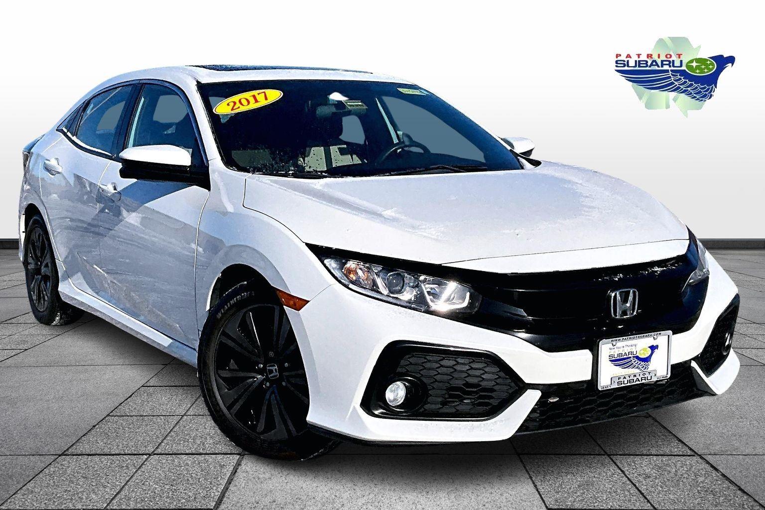 2017 Honda Civic Hatchback EX's photo