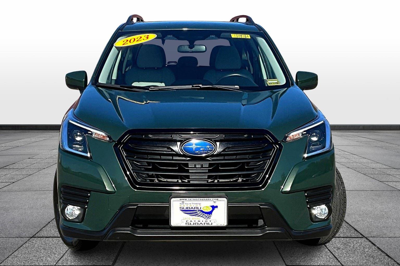 2023 Subaru Forester Premium photo 3