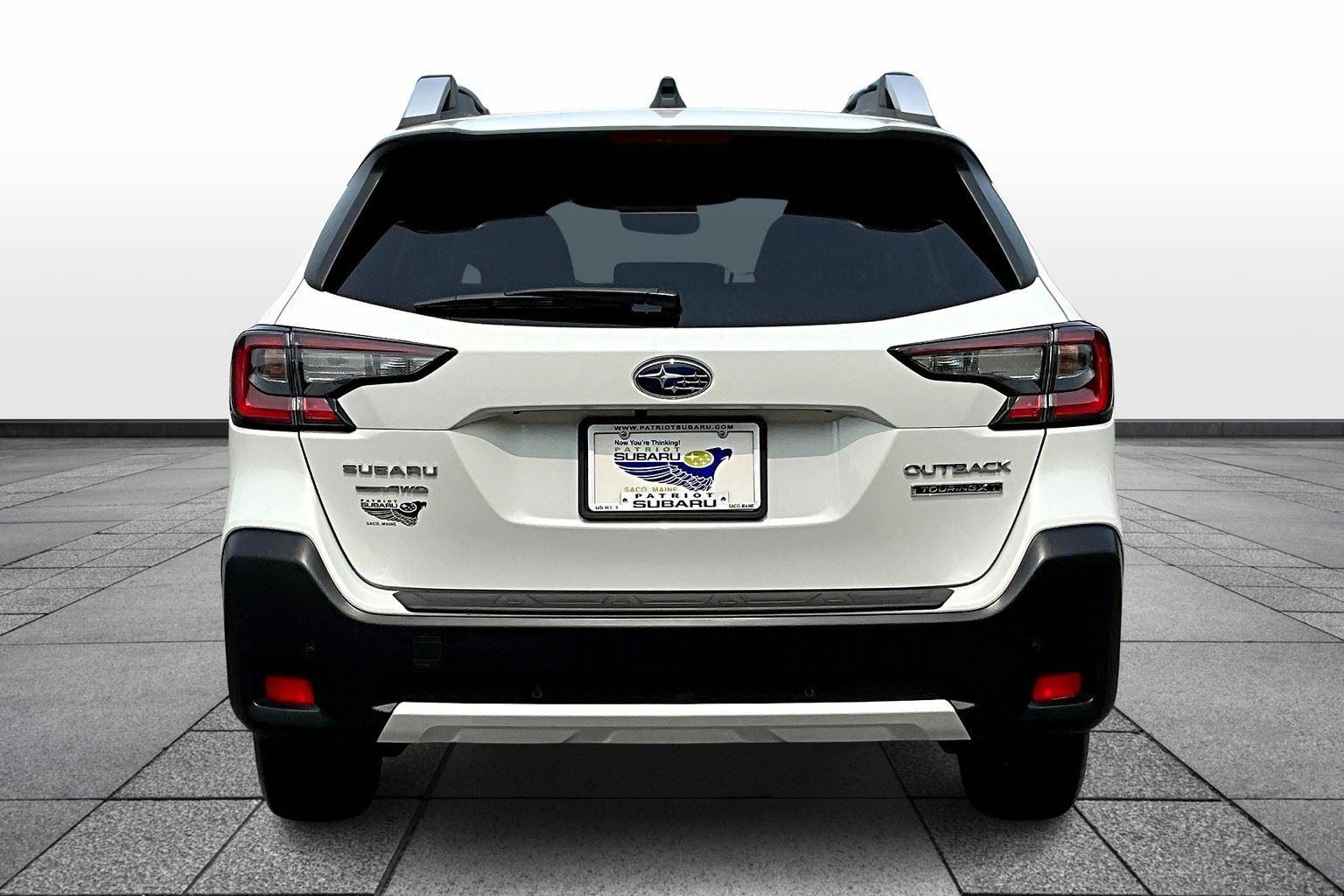 2025 Subaru Outback Touring XT photo 3