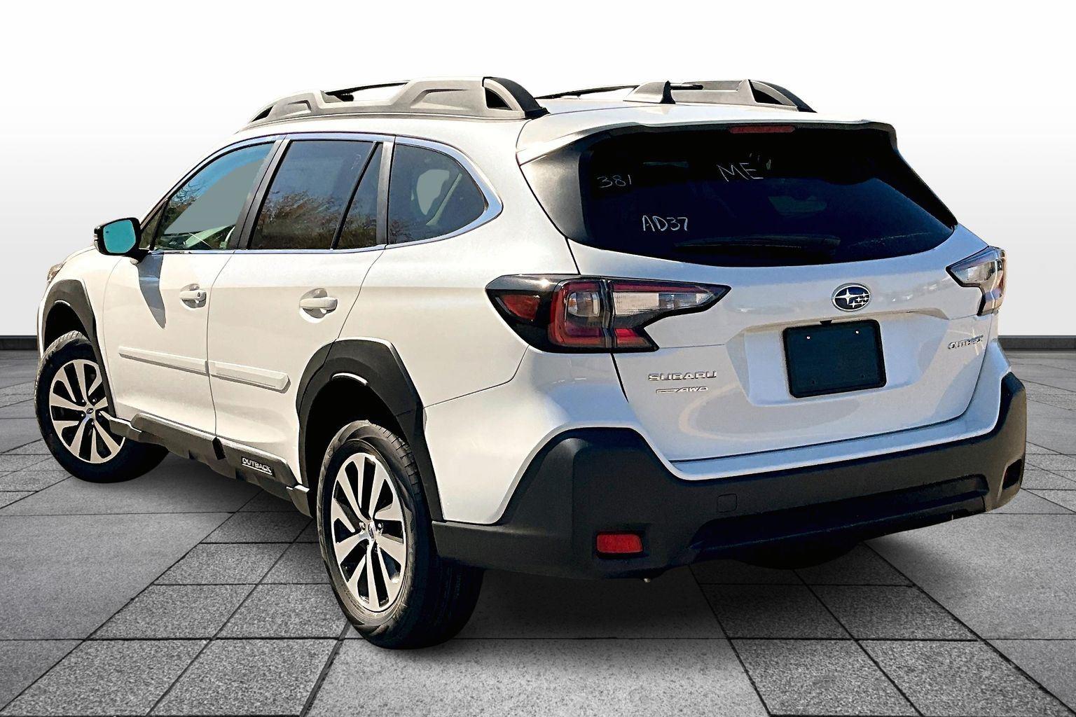 2025 Subaru Outback Premium photo 3