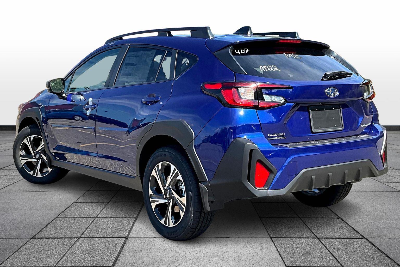 2025 Subaru Crosstrek Premium photo 2