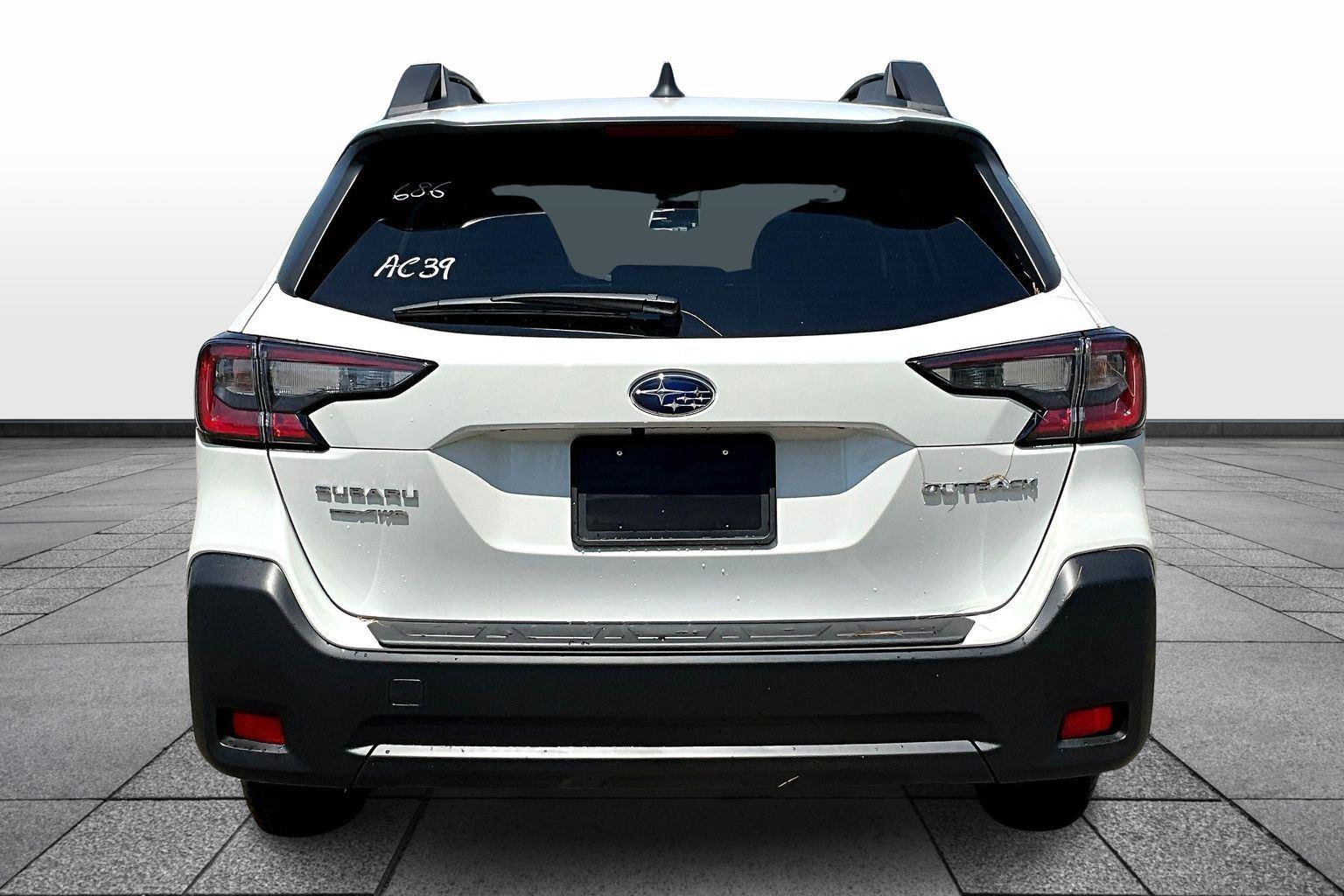 2025 Subaru Outback Premium photo 3