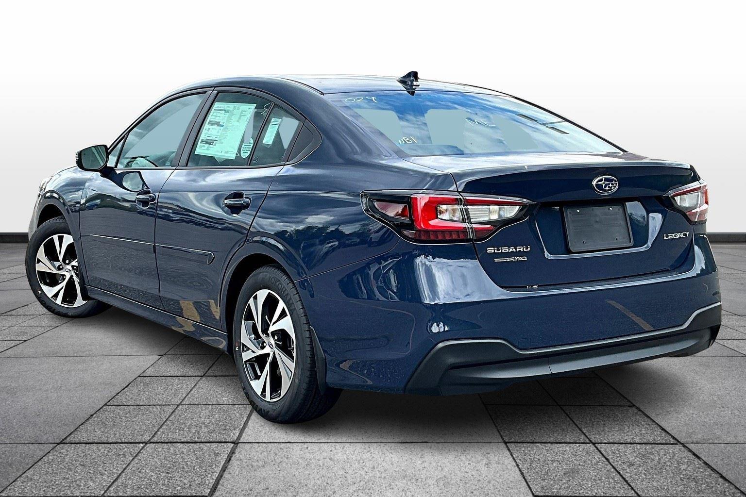 2025 Subaru Legacy Premium photo 3