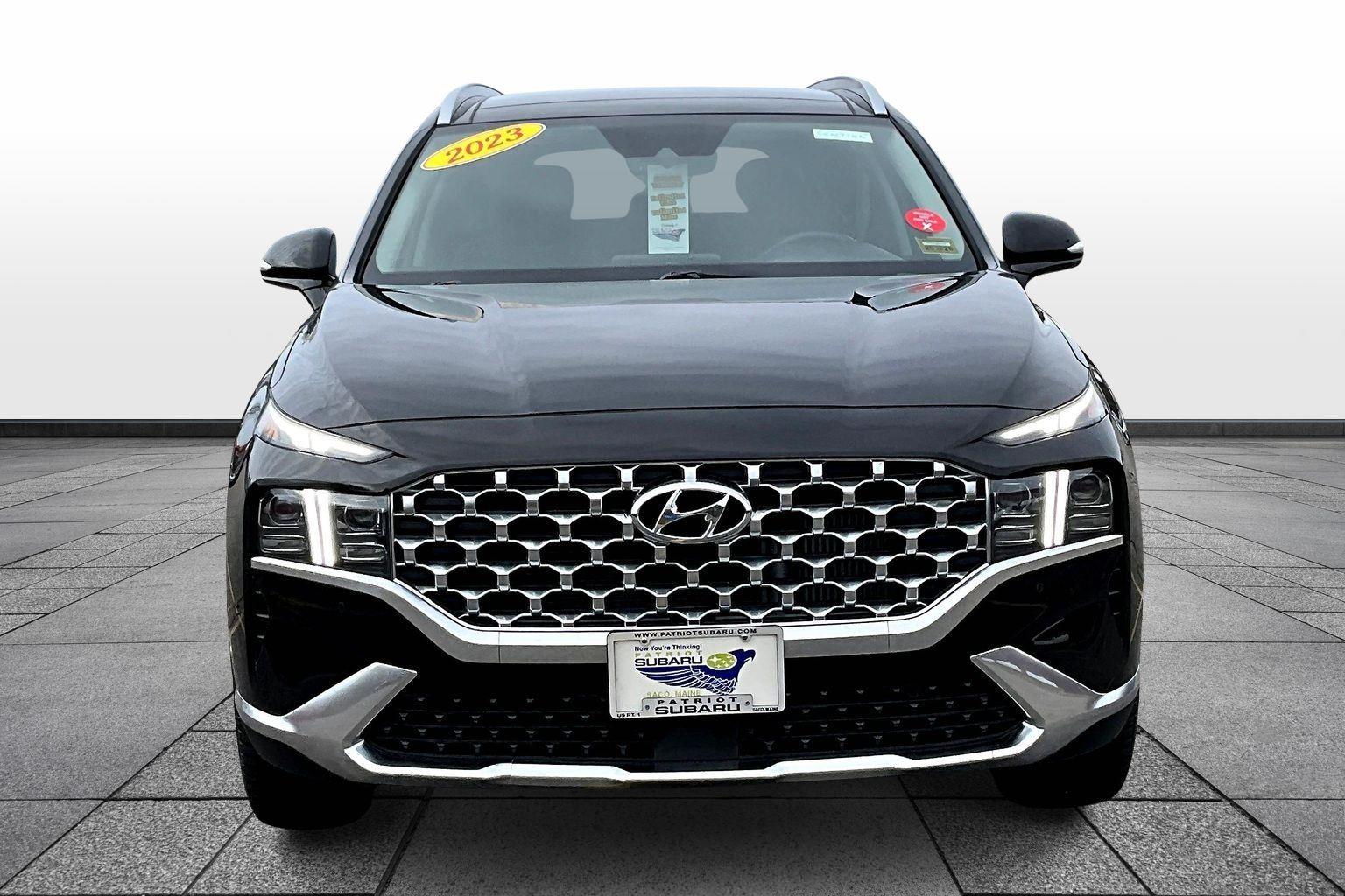 2023 Hyundai Santa Fe Limited photo 3