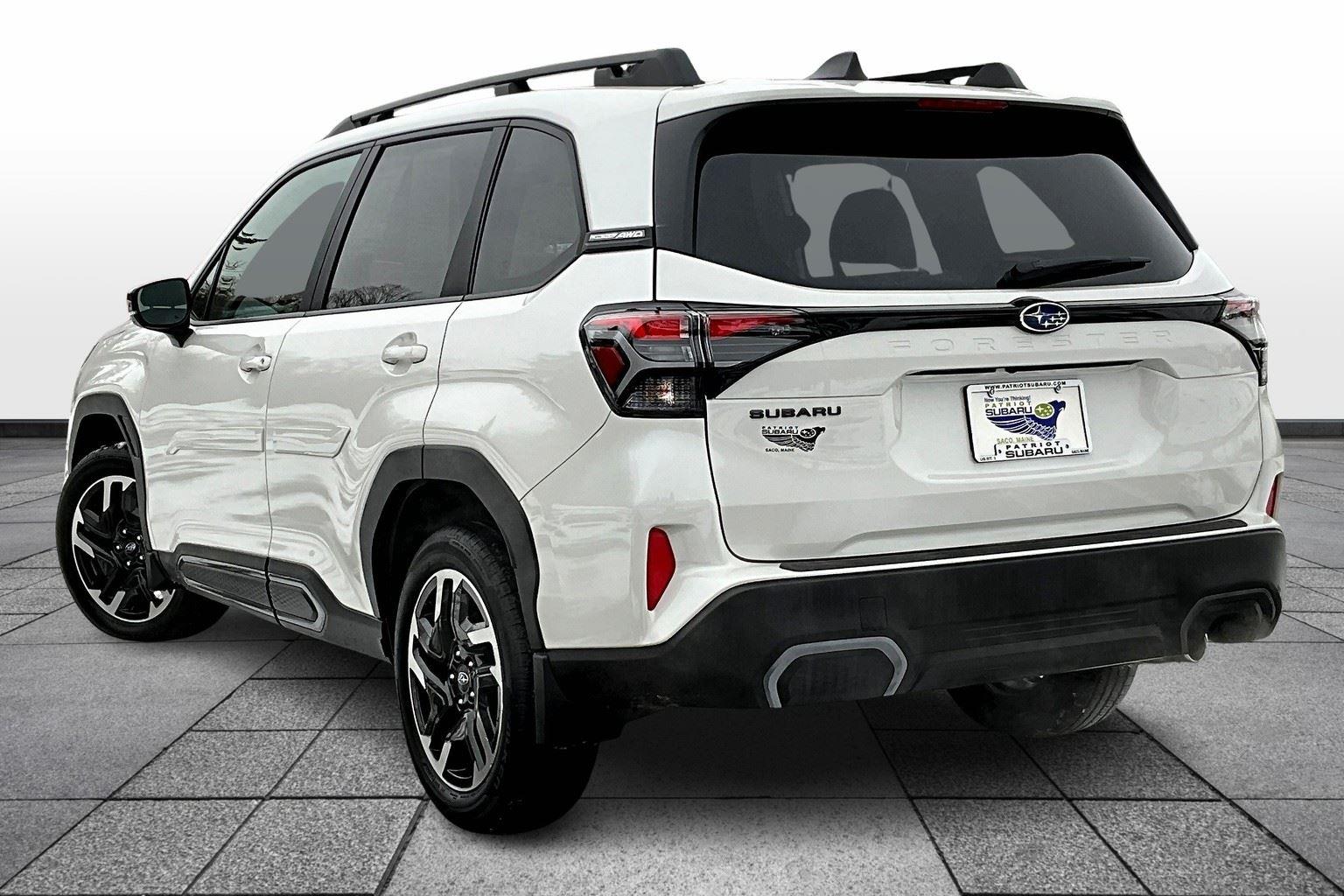 2025 Subaru Forester Limited photo 2