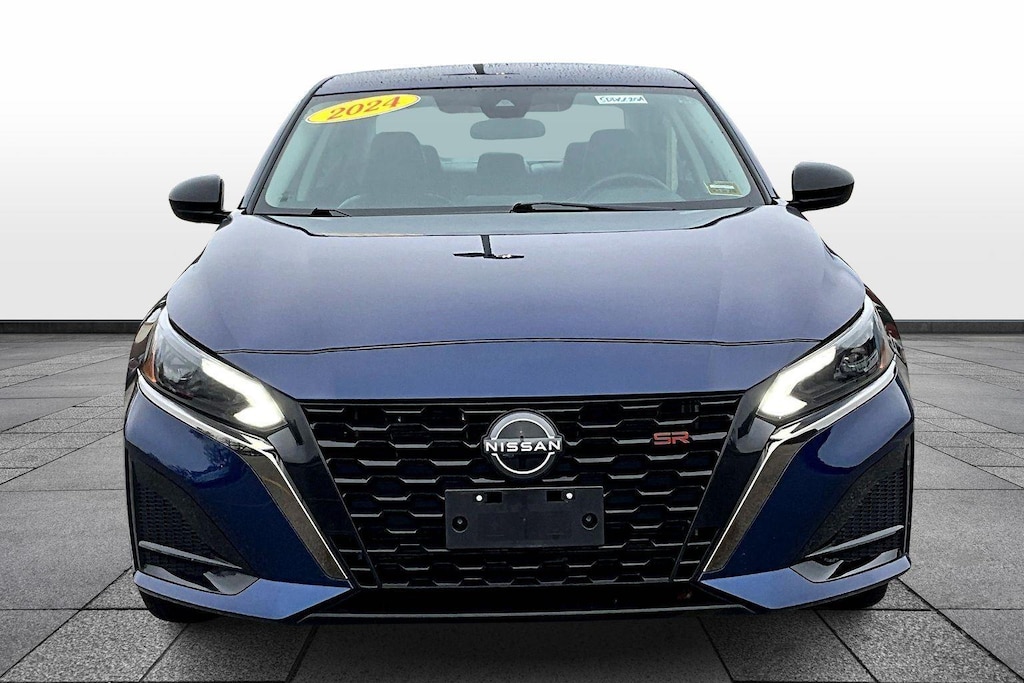 Used 2024 Nissan Altima 2.5 SR Sedan