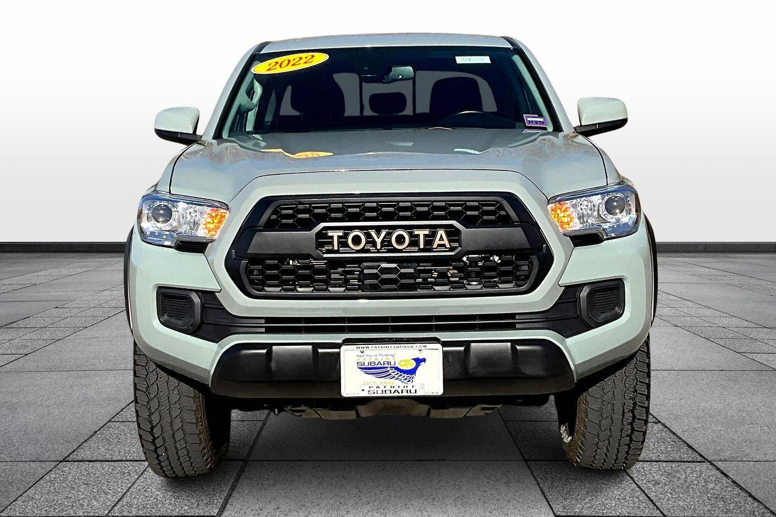 2022 Toyota Tacoma SR5 photo 3