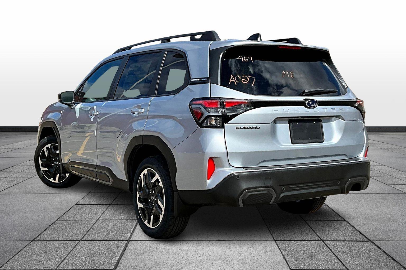 2025 Subaru Forester Limited photo 3