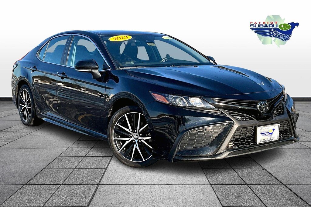 Used 2023 Toyota Camry SE Sedan