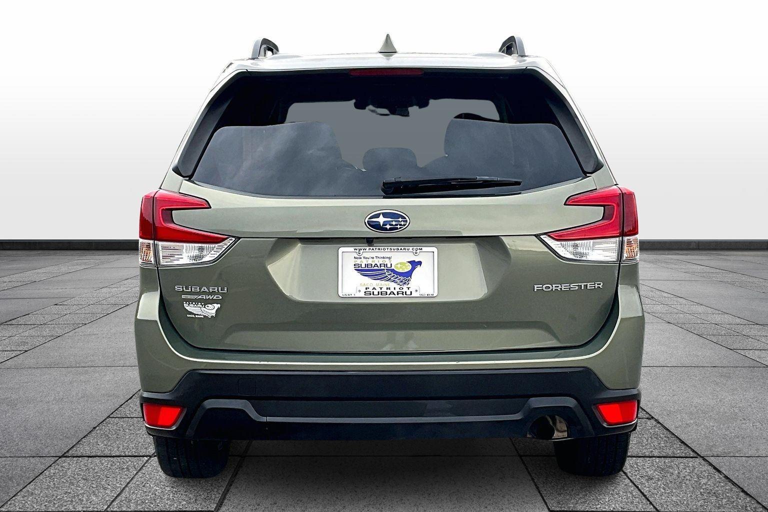 2019 Subaru Forester Premium photo 3