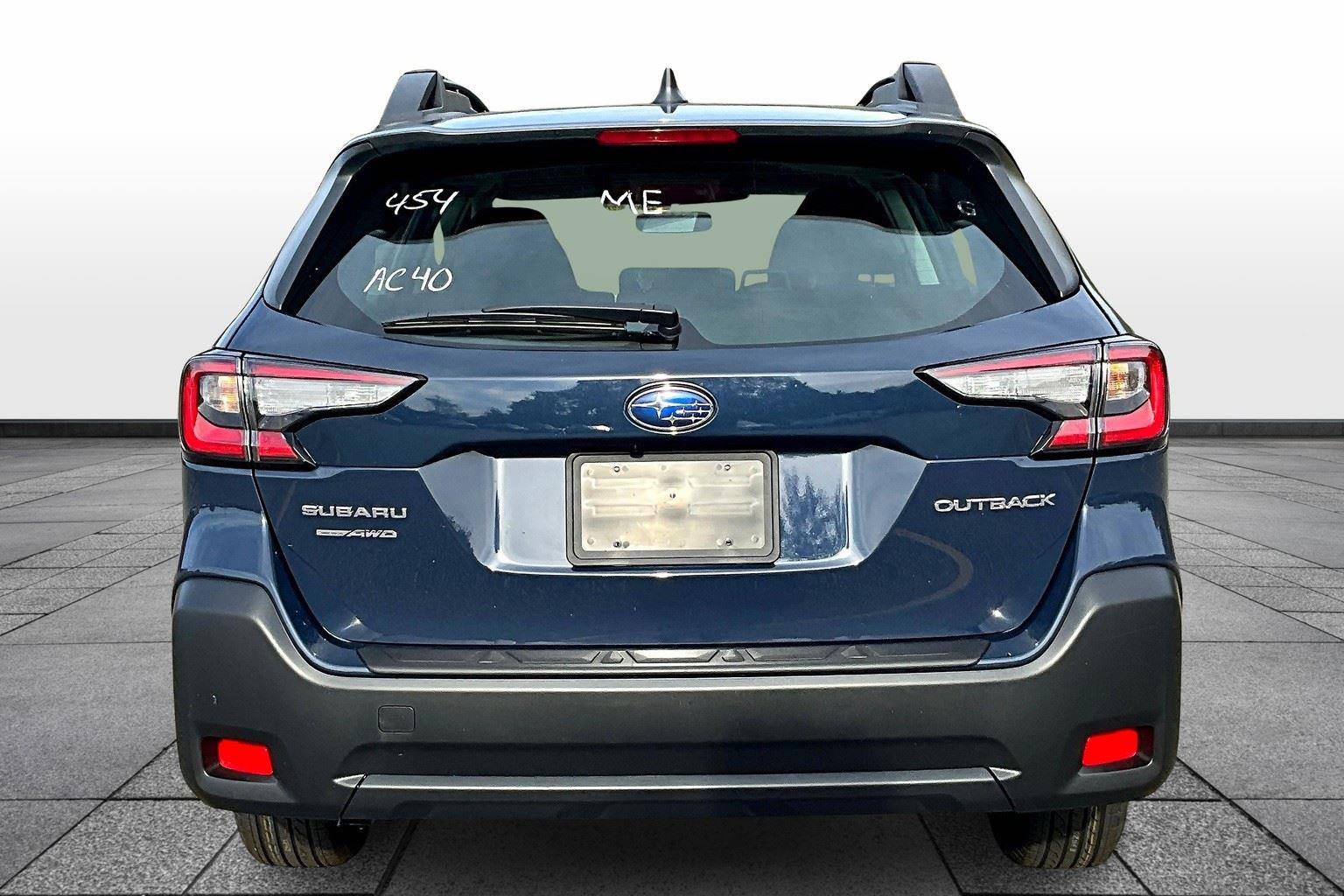 2025 Subaru Outback Base photo 4
