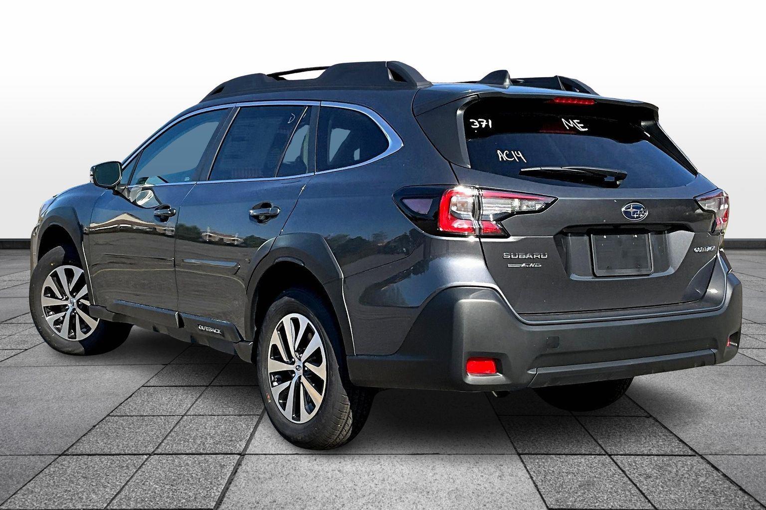 2025 Subaru Outback Premium photo 3
