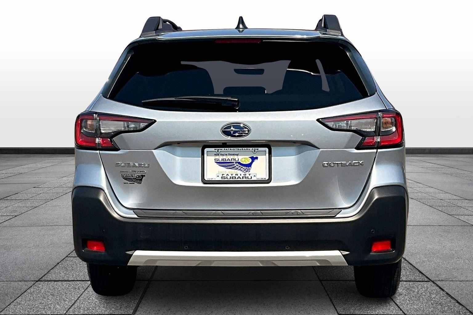 2025 Subaru Outback Limited photo 4