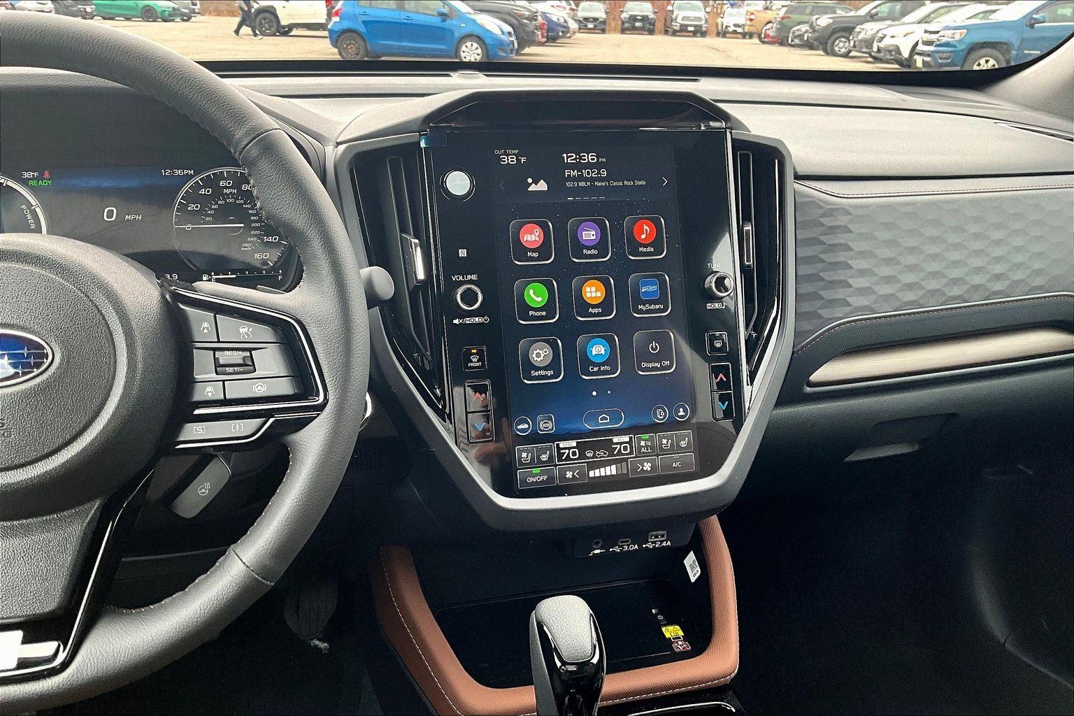 View vehicle photo 7