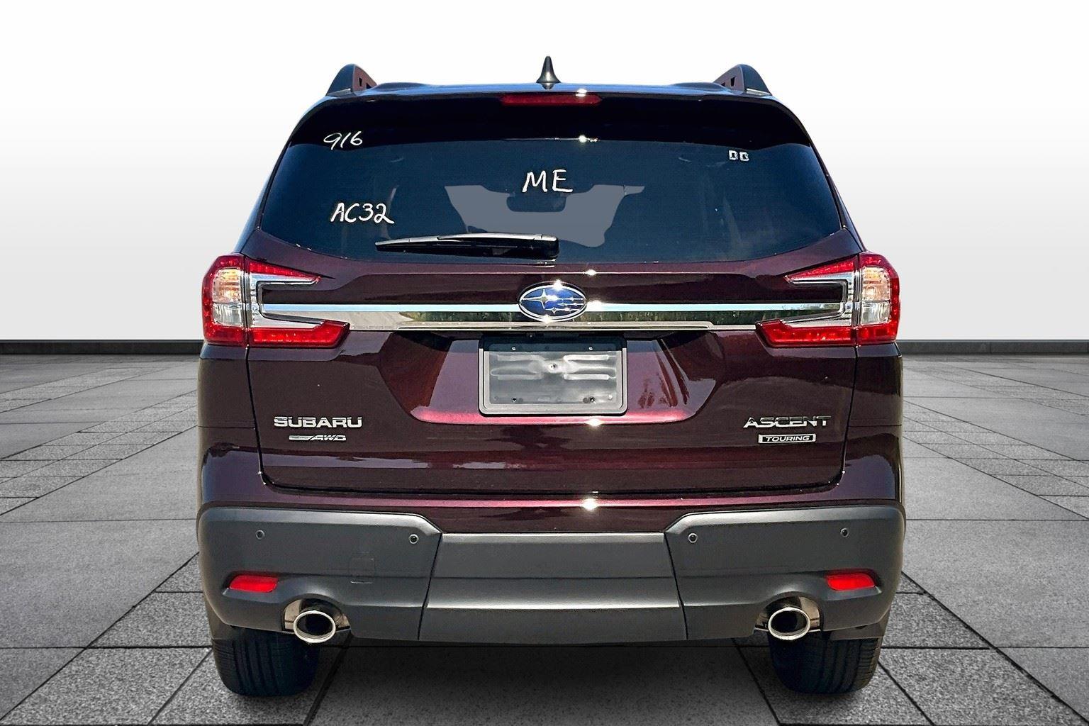 2025 Subaru Ascent Touring photo 4