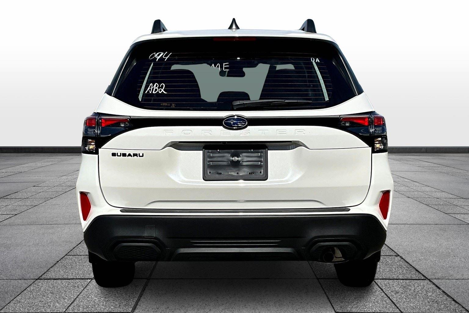 2025 Subaru Forester Base photo 4