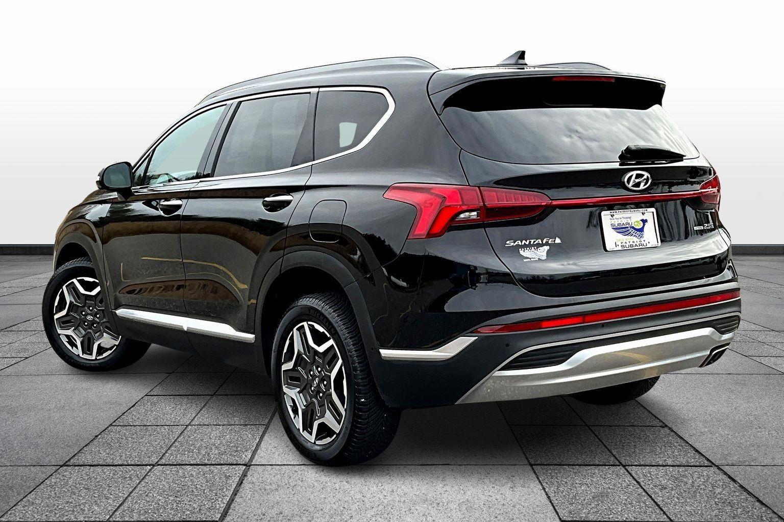 2023 Hyundai Santa Fe Limited photo 2