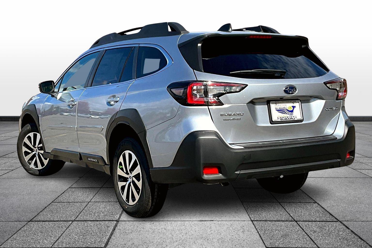 2025 Subaru Outback Premium photo 2