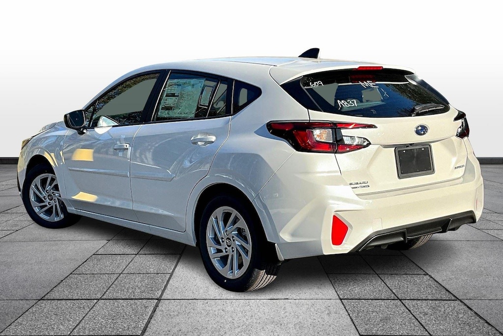 New 2025 Subaru Impreza Base Hatchback